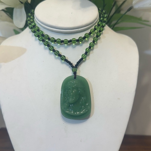 MAAN STATEMENT NECKLACE - Picture 5 of 7